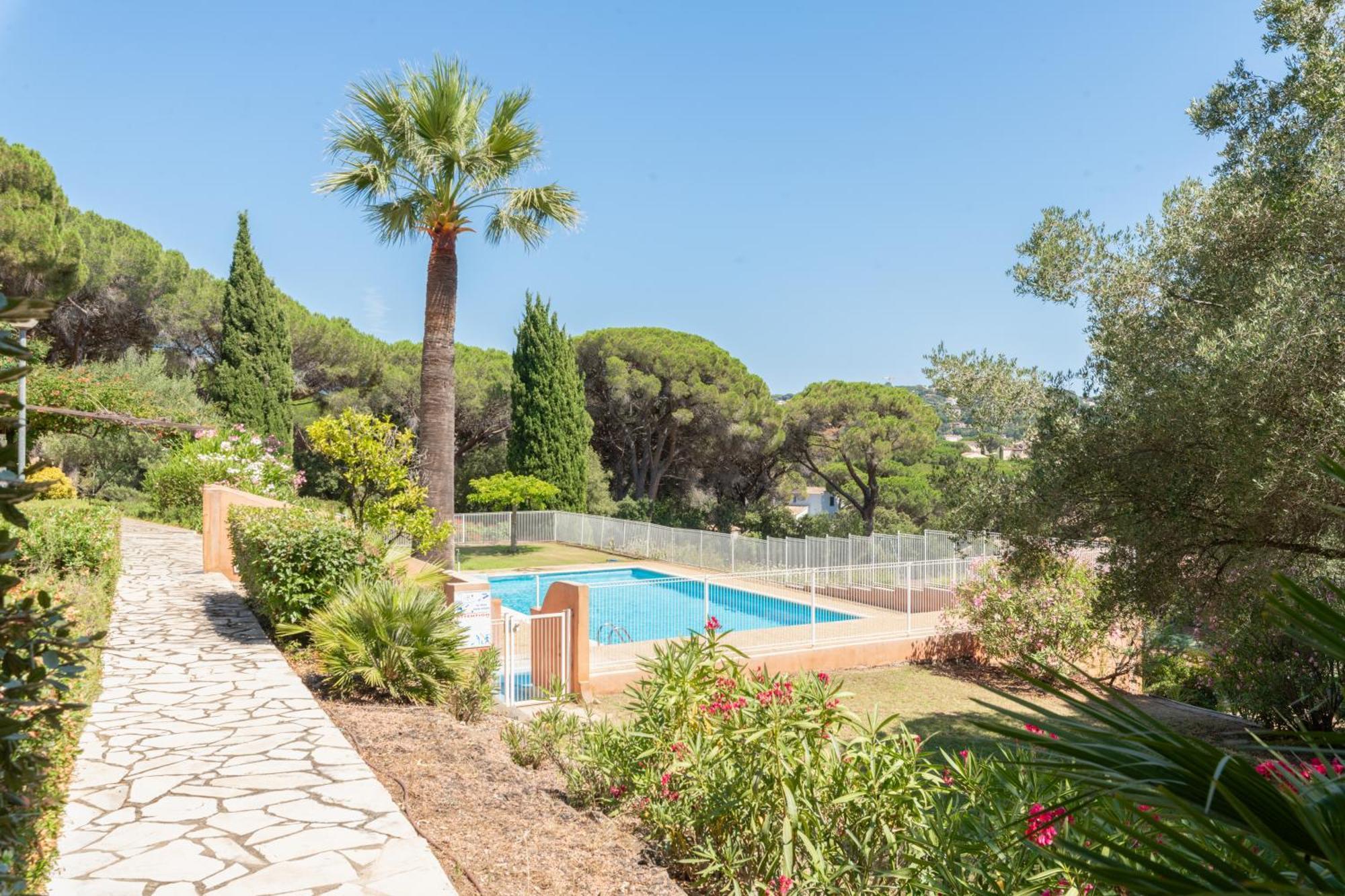 Joli Mazet Clim Vue St Tropez Villa Sainte-Maxime Exterior foto